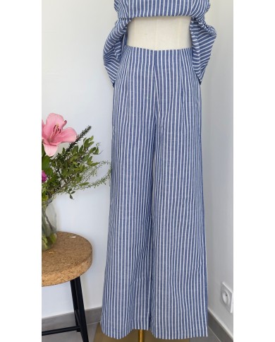 PANTALON ENSEMBLE EN LIN BLEU À RAYURES