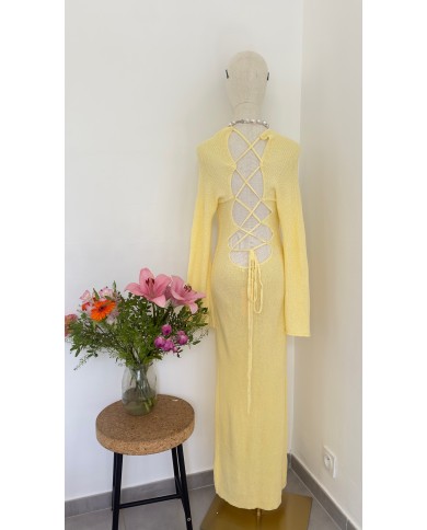ROBE LONGUE EN MAILLE JAUNE
