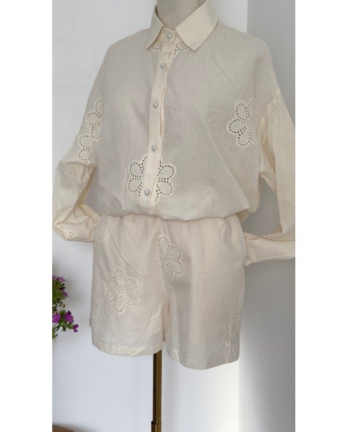 SHORT ENSEMBLE BRODERIE ANGLAISE