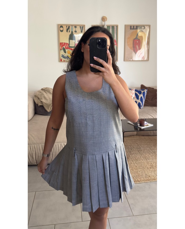 ROBE À CARREAUX GRISE
