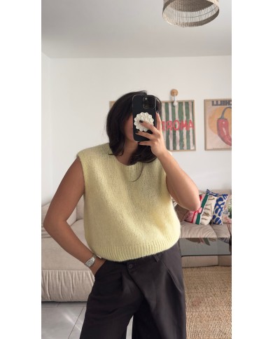 PULL SANS MANCHE "MOHAIR" JAUNE