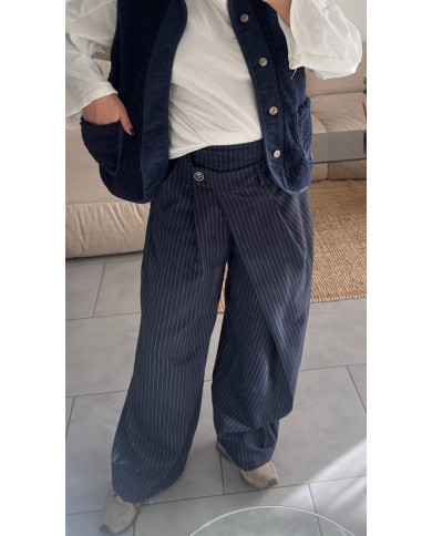 PANTALON MARINE À RAYURES