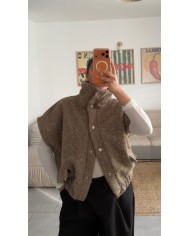 VESTE SANS MANCHE TAUPE COL HAUT