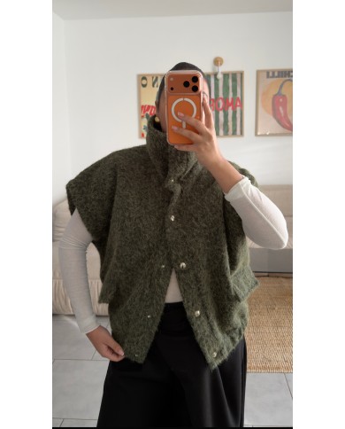 VESTE SANS MANCHE KAKI COL HAUT